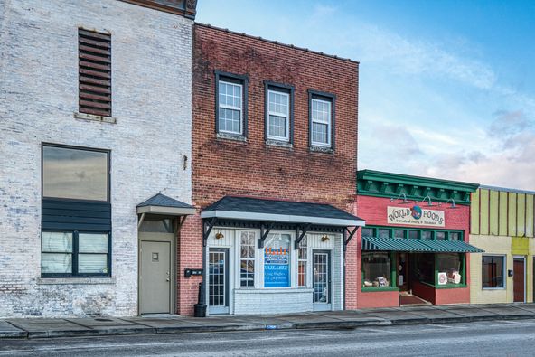 18 N Cedar Ave, Cookeville, TN 38501